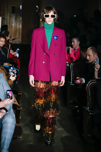 Look 34